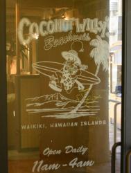 Coconut Willy's Waikiki